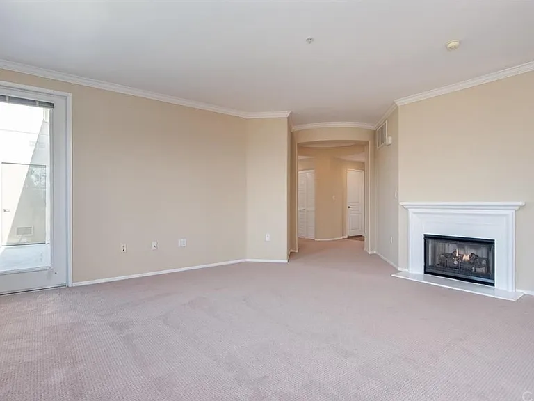 3460 Watermarke Pl — Photo 3
