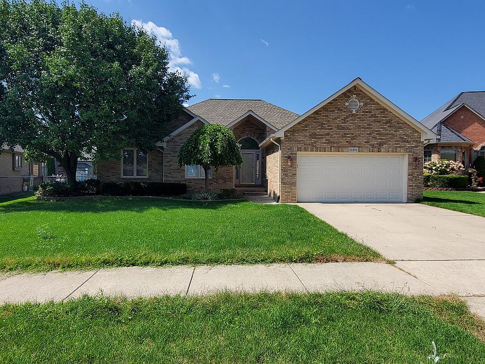 1st image of 21391 Marina Cir #1