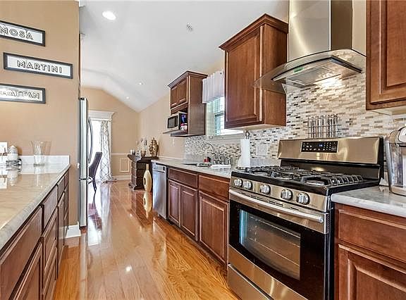 4th image of 7311 Lake Barrington Dr