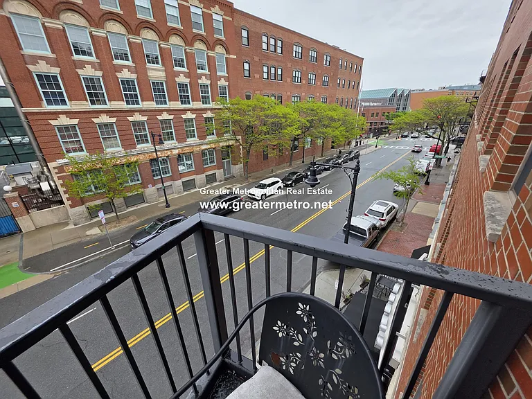 23 Henchman St #2R — Photo 19
