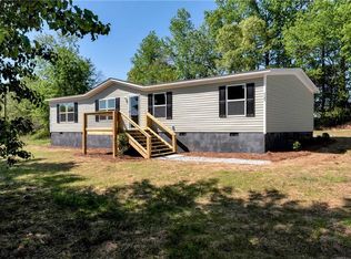 2705 Yonah Homer Rd, Lula, GA 30554