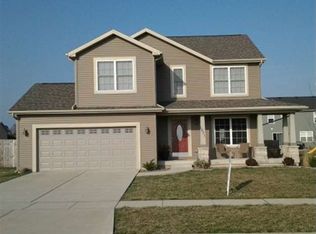 1071 Canyon Creek Rd, Normal, IL 61761