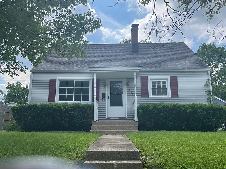 515 Alexander Dr — Photo 2