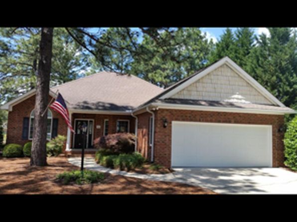24 Pinebrook Dr