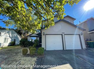 15612 SW Wintergreen St, Tigard, OR 97223