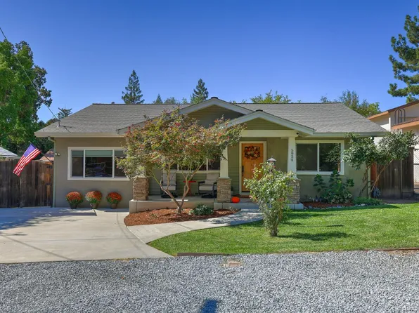 5924 Walnut St, Loomis, CA 95650