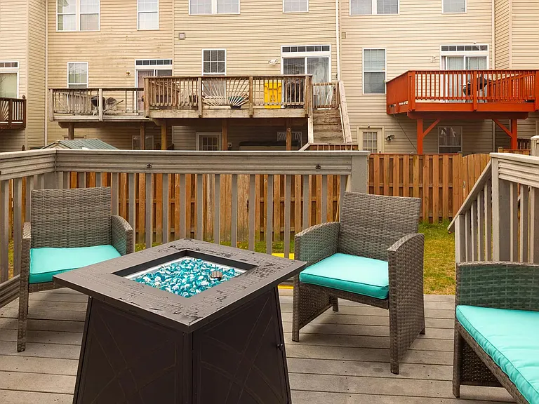 1719 Wood Carriage Way — Photo 12