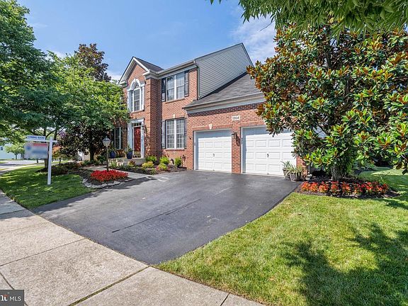 5th image of 1304 Waneta Ct