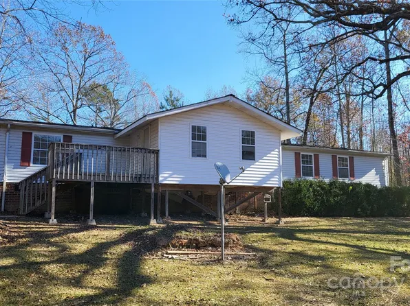 9440 Taxahaw Rd, Jefferson, SC 29718