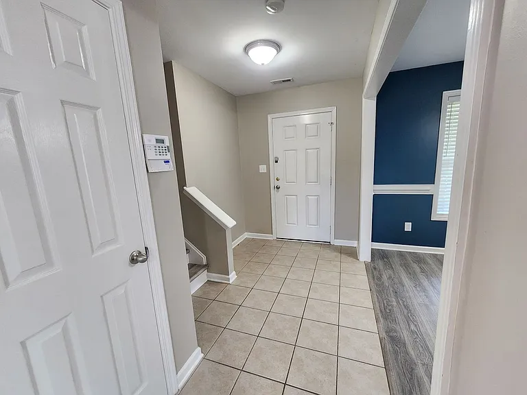 5716 Scarecrow Ct — Photo 6