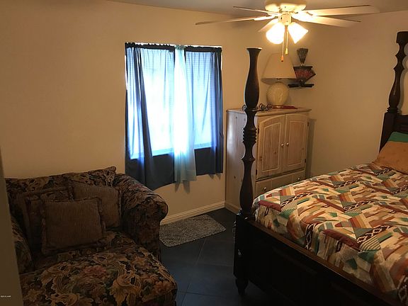 2nd image of 340 Fox Point Ln