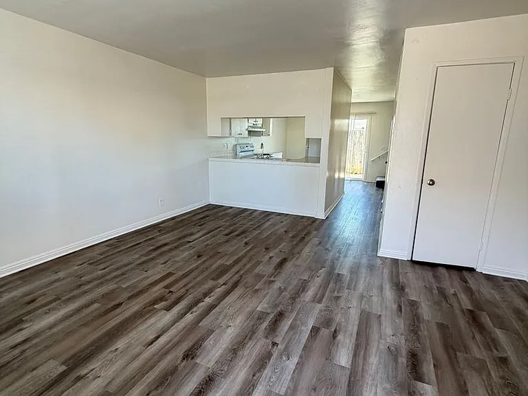 7525 Pacific Ave — Photo 1