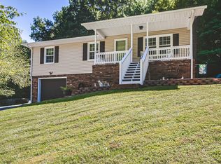 1246 Chinquapin Grove Rd, Bluff City, TN 37618