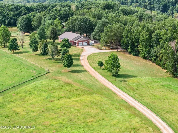 1634 Rocktown Rd, New Bloomfield, MO 65063