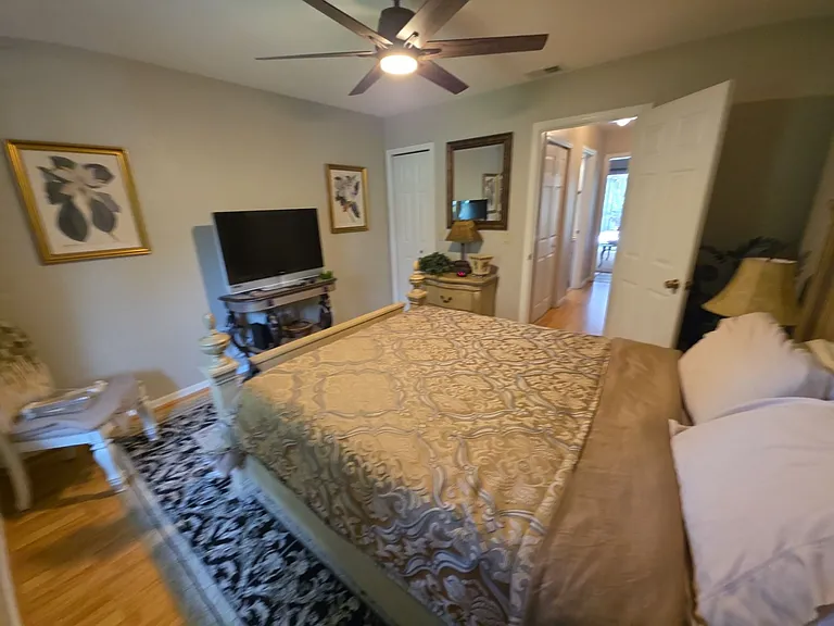 2319 N Hendry Point — Photo 9