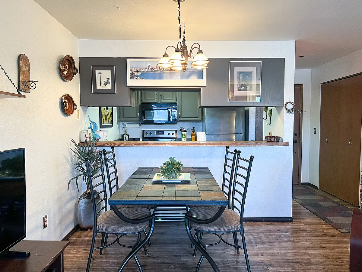 380 E 11th Ave #326 - 1 — Photo 4