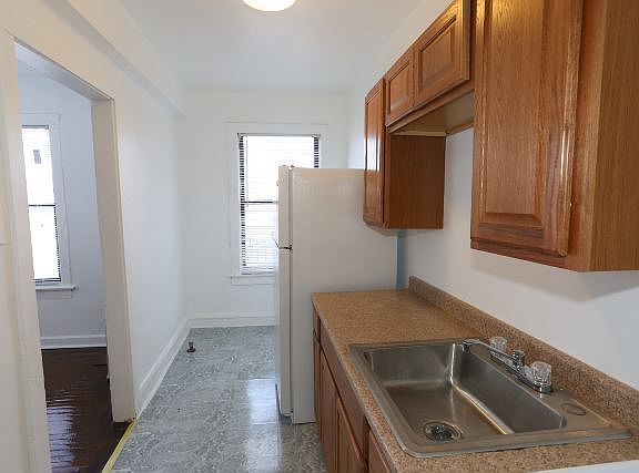 4th image of 4608 N Beacon St #3C