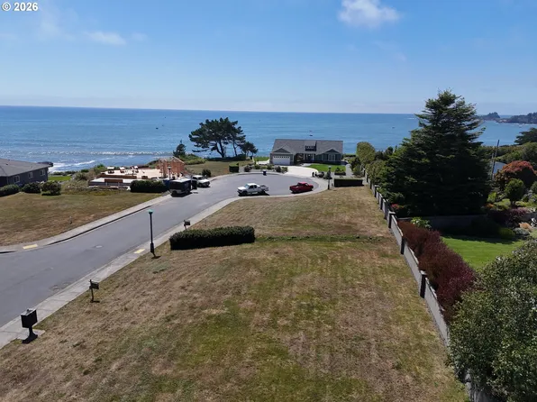 0 Sea Court Ln, Brookings, OR 97415