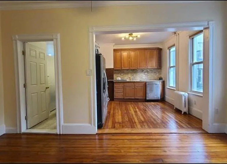 476 Gregory Ave #2 — Photo 6