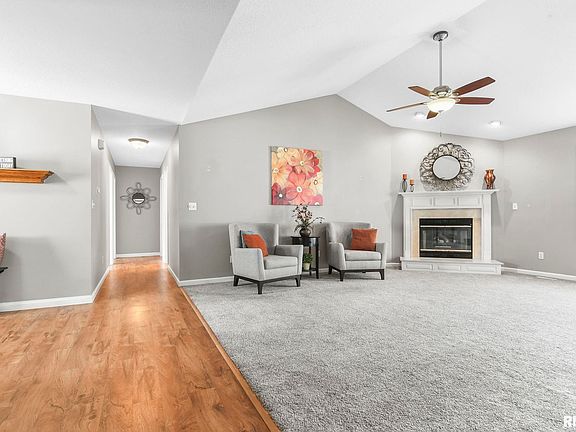 5th image of 1419 Redwood Dr