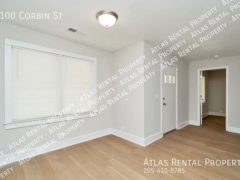 1100 Corbin St — Photo 7