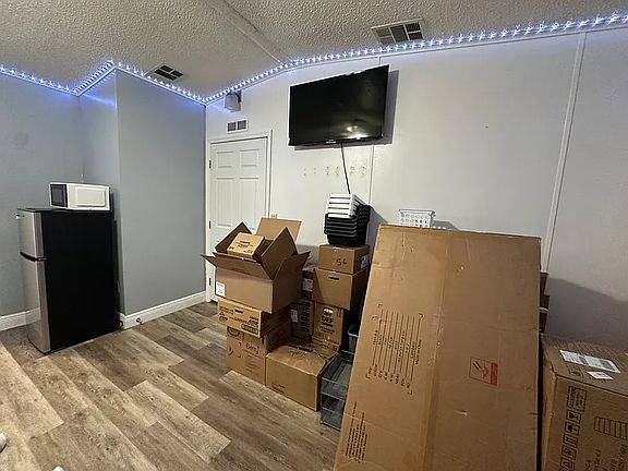 3rd image of 19801 SW 180th Ave #1