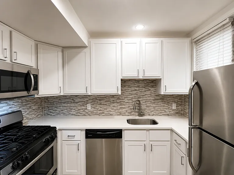 4843 N Ashland Ave #38 — Photo 6