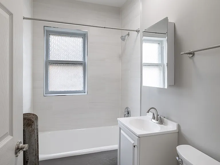 2000-2006 W Fargo Ave #7405-2 — Photo 8