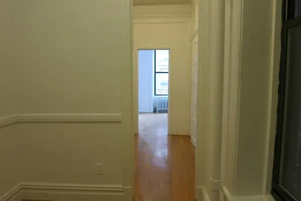 Rented by Manhattan Best Realty, Inc. | media 18