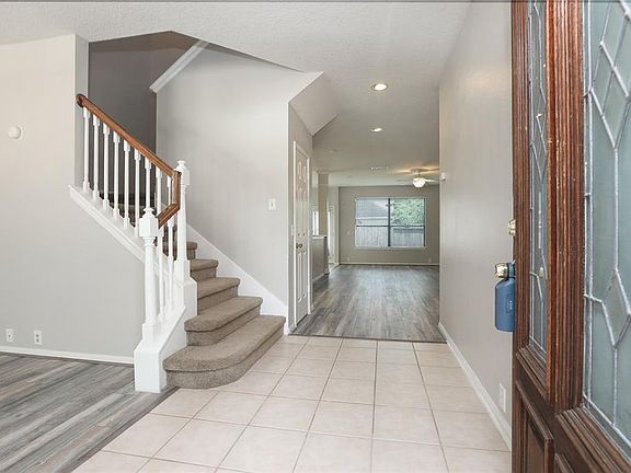 2nd image of 2706 Sunhill Ct