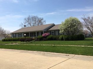 1701 Nancy Beth Dr, Champaign, IL