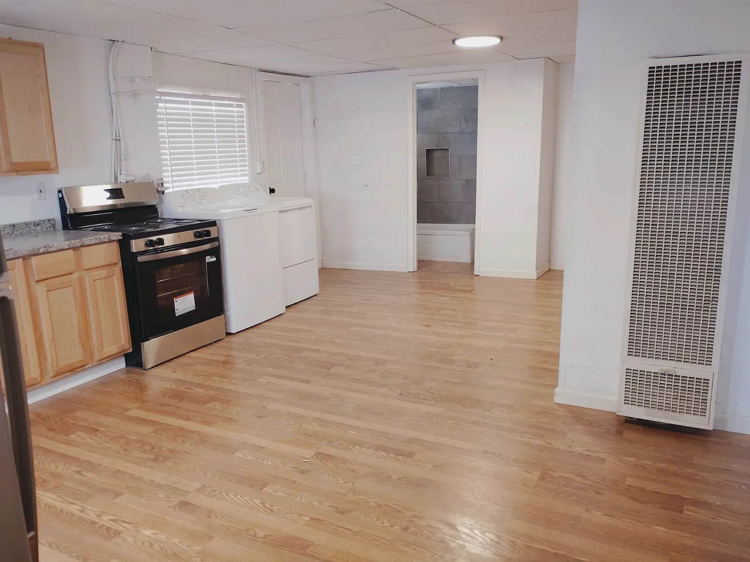 2 bed, 770 sqft, $1,075 — Photo 4