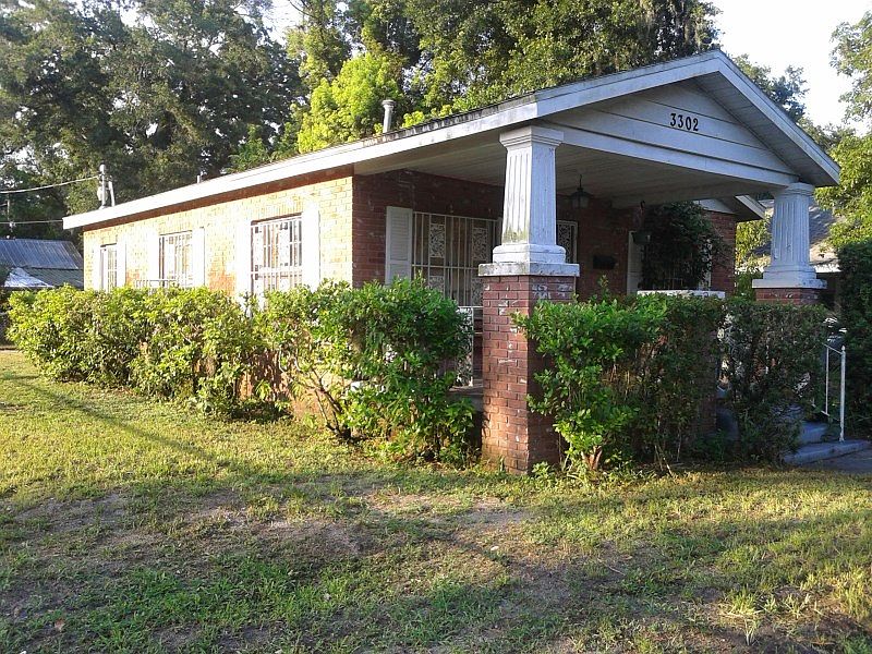 2nd image of 3302 E 23rd Ave