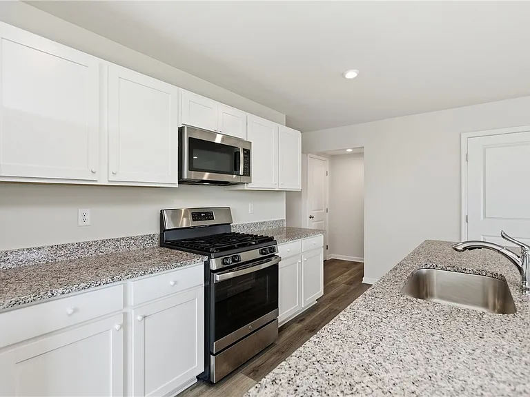 309 Arden Dr — Photo 7