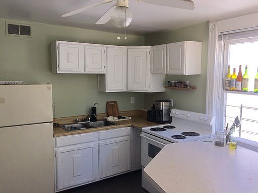 1st image of 1305 W Cary St #B