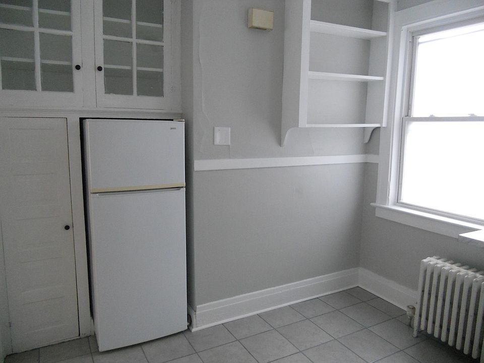 1st image of 2779 Main St APT 6