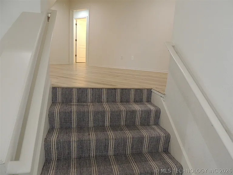 4416 W Indianola St — Photo 41