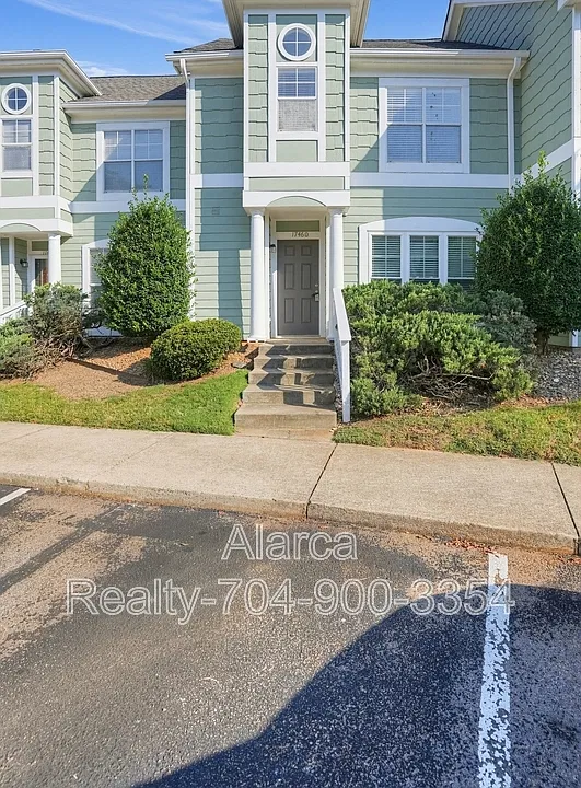 17460 Tuscany Ln