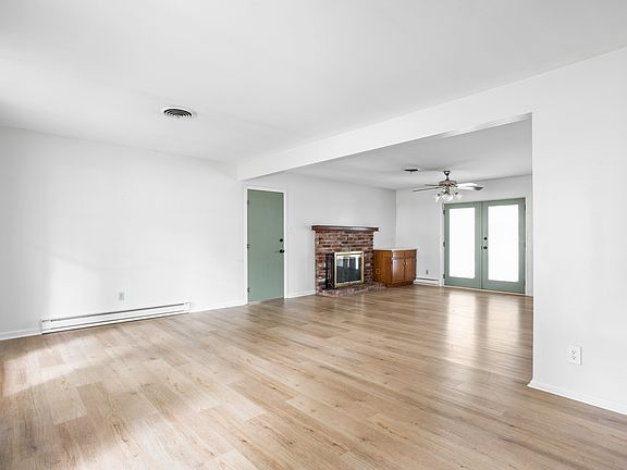 2nd image of 7749 Shady Hills Dr E