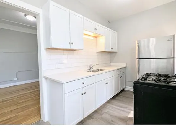 6432 S Ellis Ave #2S, Chicago, IL 60637