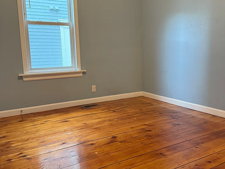 69 Catharine St #1 — Photo 17