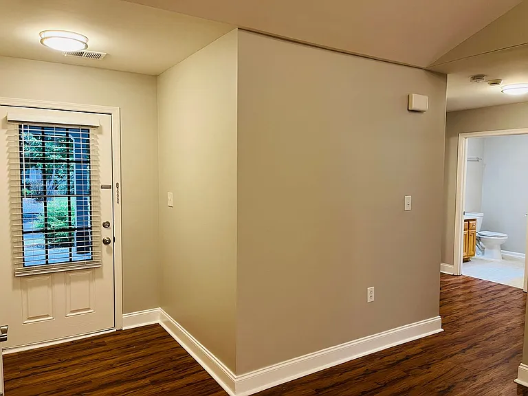 5750 Crest Hill Dr — Photo 17