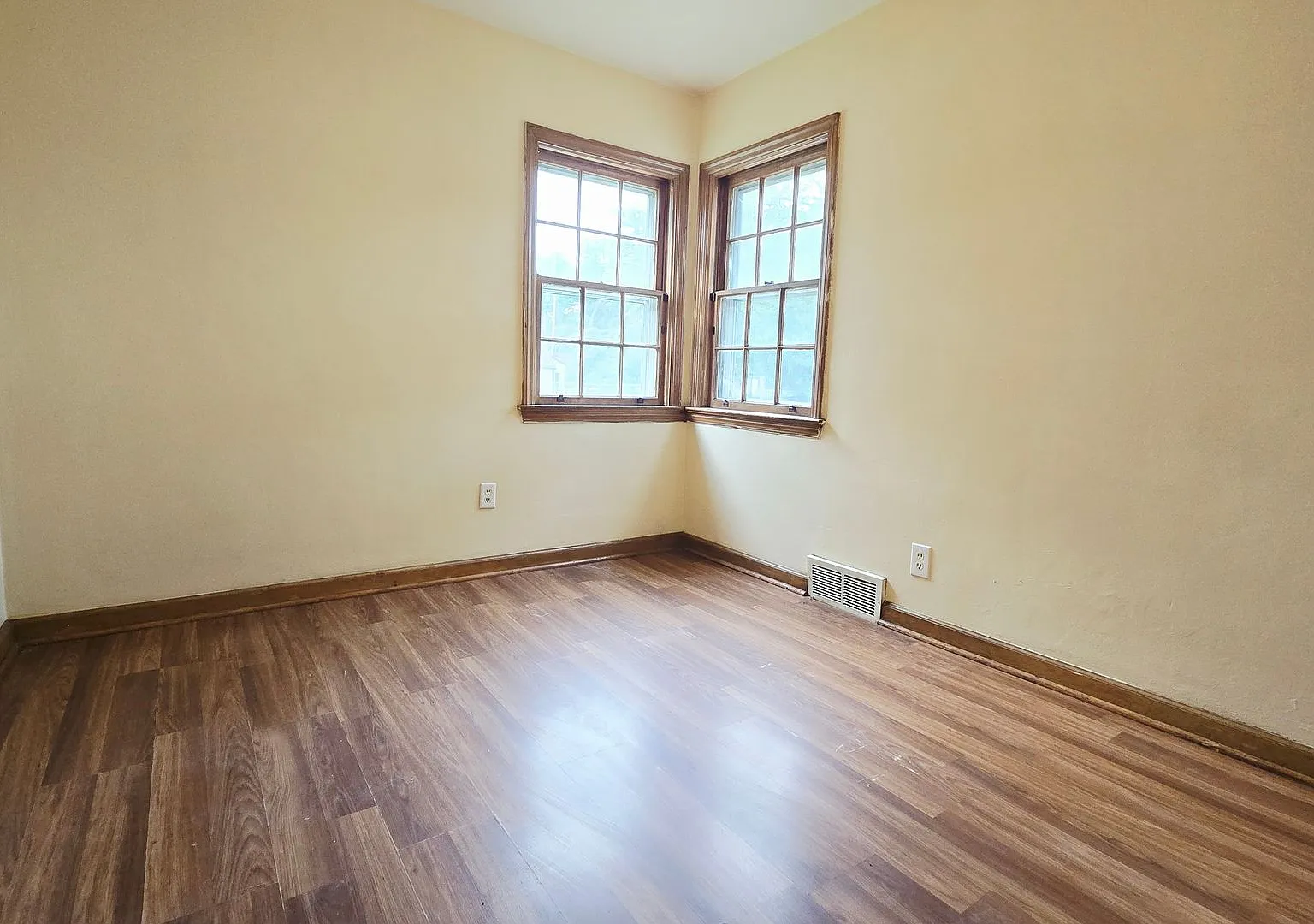 3 Bedroom 1 Bath House with Detached Garage — Photo 3