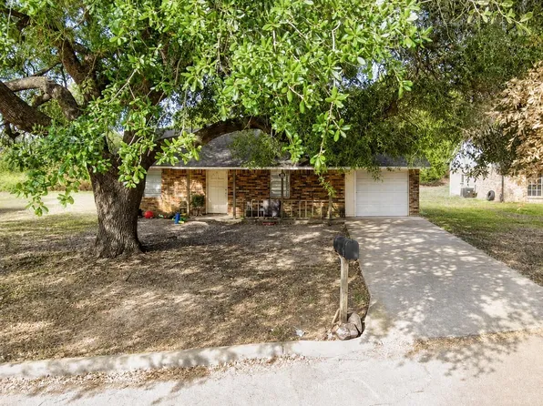 164 Pine Mdws, Hempstead, TX 77445