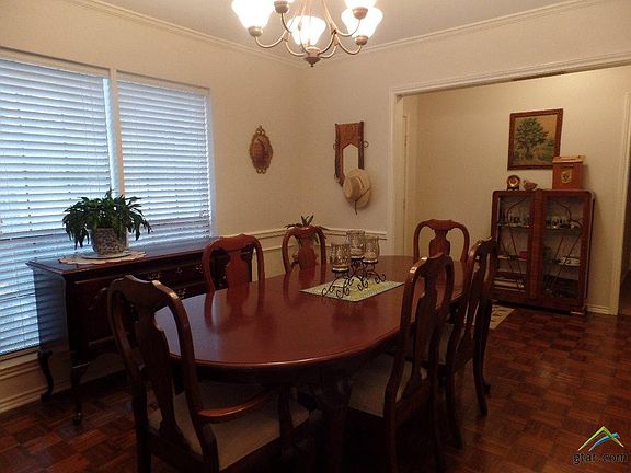 4th image of 342 Royal Cir