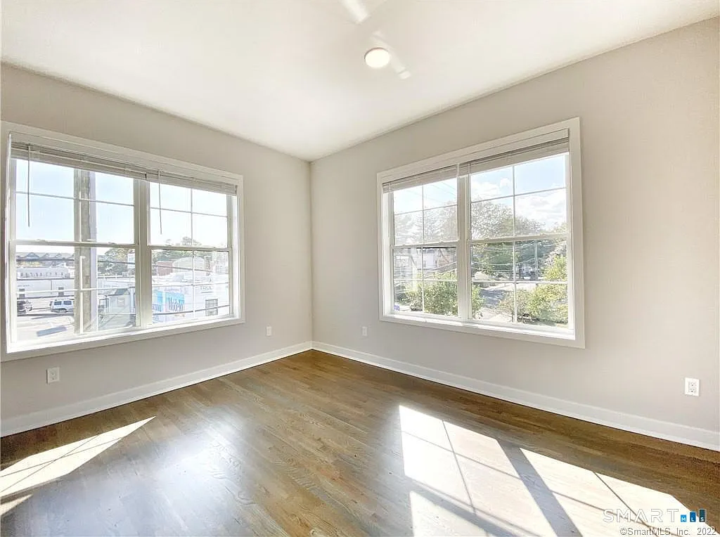 1 bed, 1.0 bath, 600 sqft, $1,750 — Photo 2