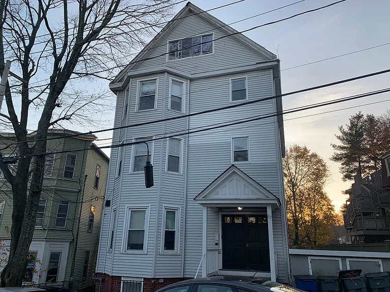 87 Sheridan St #4 — Photo 9