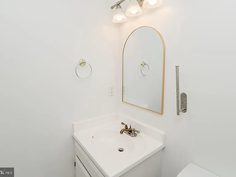 933 S Rolfe St #2 — Photo 13