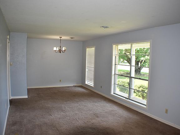 5th image of 2200 W C St
