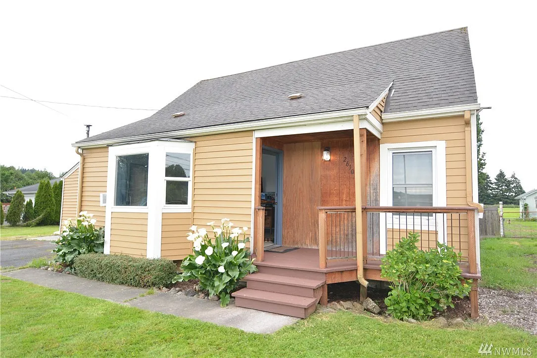 2610 38th Ave photo 1